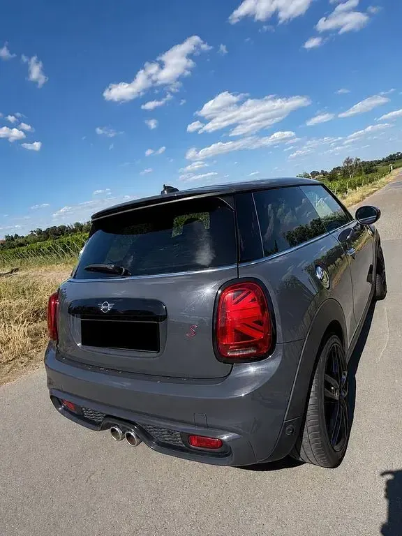 Gebraucht Mini John Cooper Works Chili 192 PS (141 kW) 2018 Grau Kleinwagen