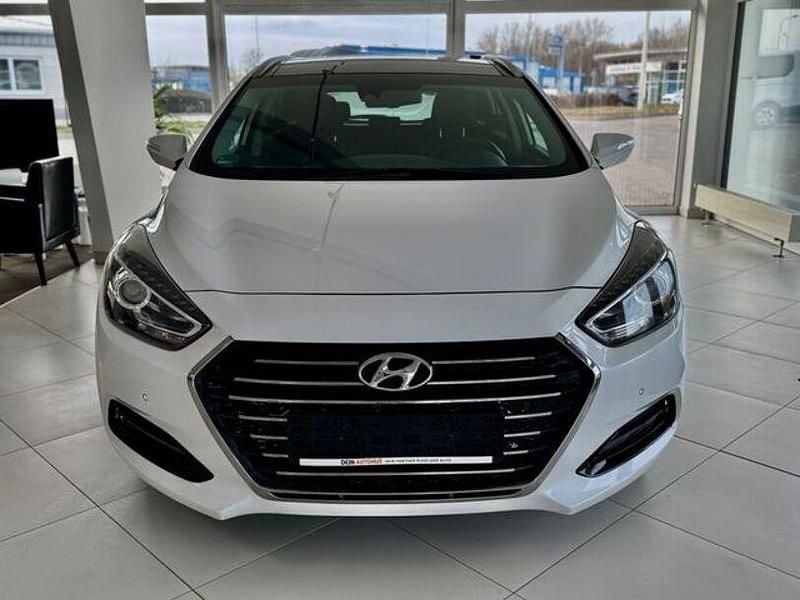 Gebraucht Hyundai i40 141 PS (103 kW) 2016 Weiß Kombi
