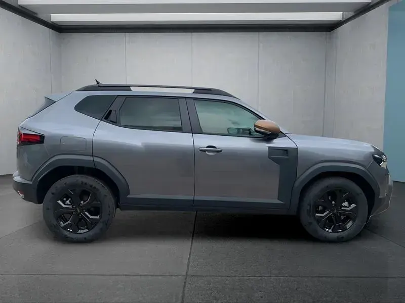 Neu Dacia Duster Extreme 122 PS (89 kW) 2026 Grau SUV