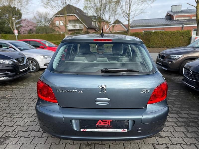Gebraucht Peugeot 307 109 PS (80 kW) 2007 Lackierung eisengrau/metallic Kleinwagen