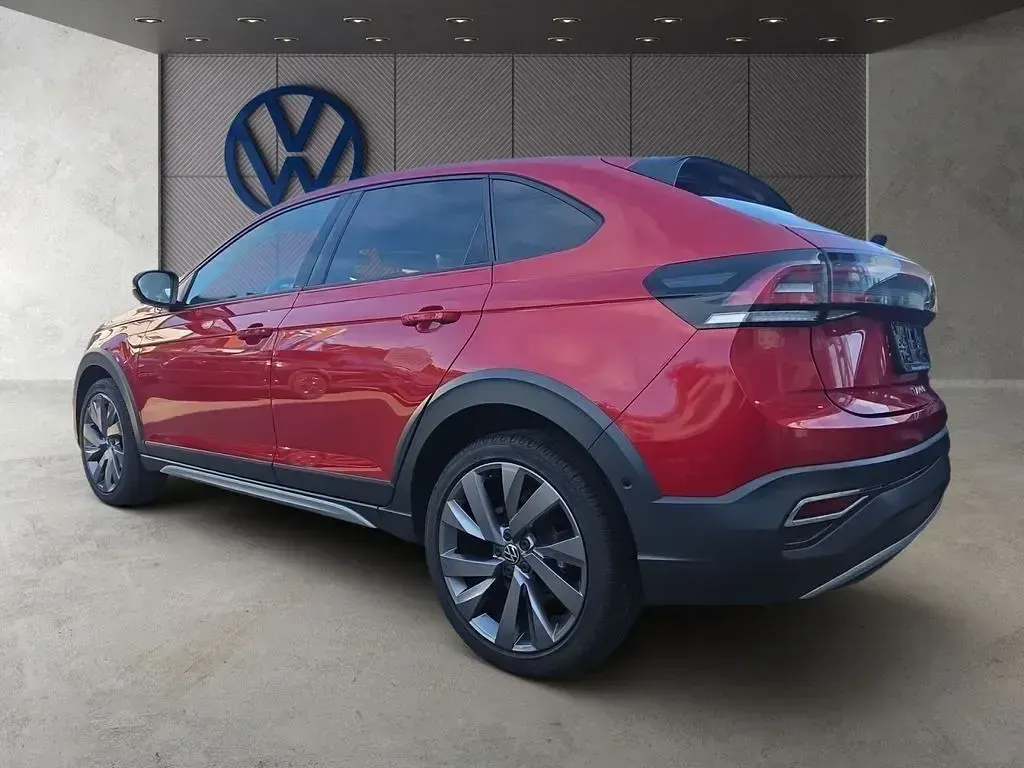 Używany VW Taigo Style 150 KM (110 kW) 2022 Czerwony SUV