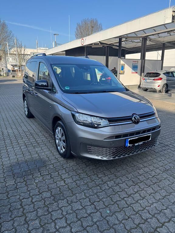 Gebraucht VW Caddy Life 122 PS (89 kW) 2023 Silber Van / Kleinbus