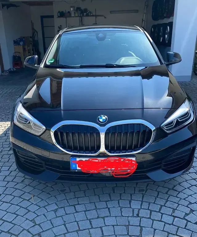Gebraucht BMW 118 Advantage 140 PS (102 kW) 2020 Schwarz Limousine