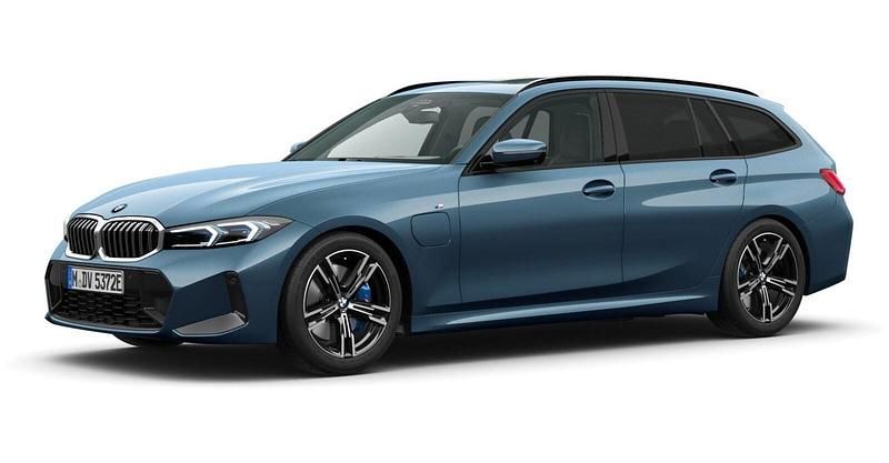 Blau Gebraucht 2024 BMW 330e Comfort Edition Kombi | 49.832 € (Teuer) - Bild 1/4
