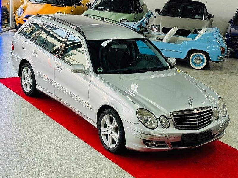 Silber Gebraucht 2007 Mercedes E200 Kombi | 7.950 € (Teuer) - Bild 1/4