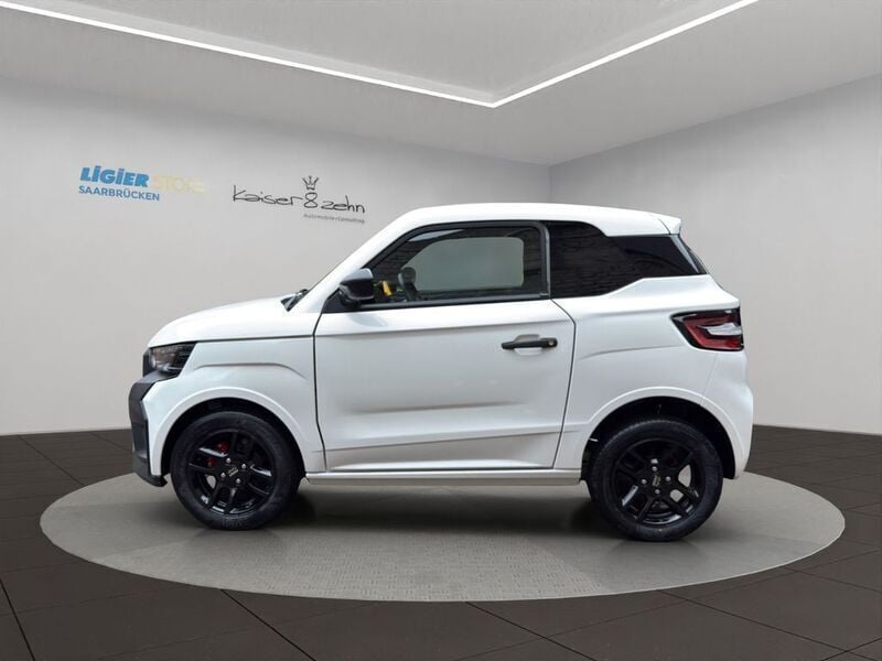 Neu Ligier JS50 2025 Weiß Kleinwagen