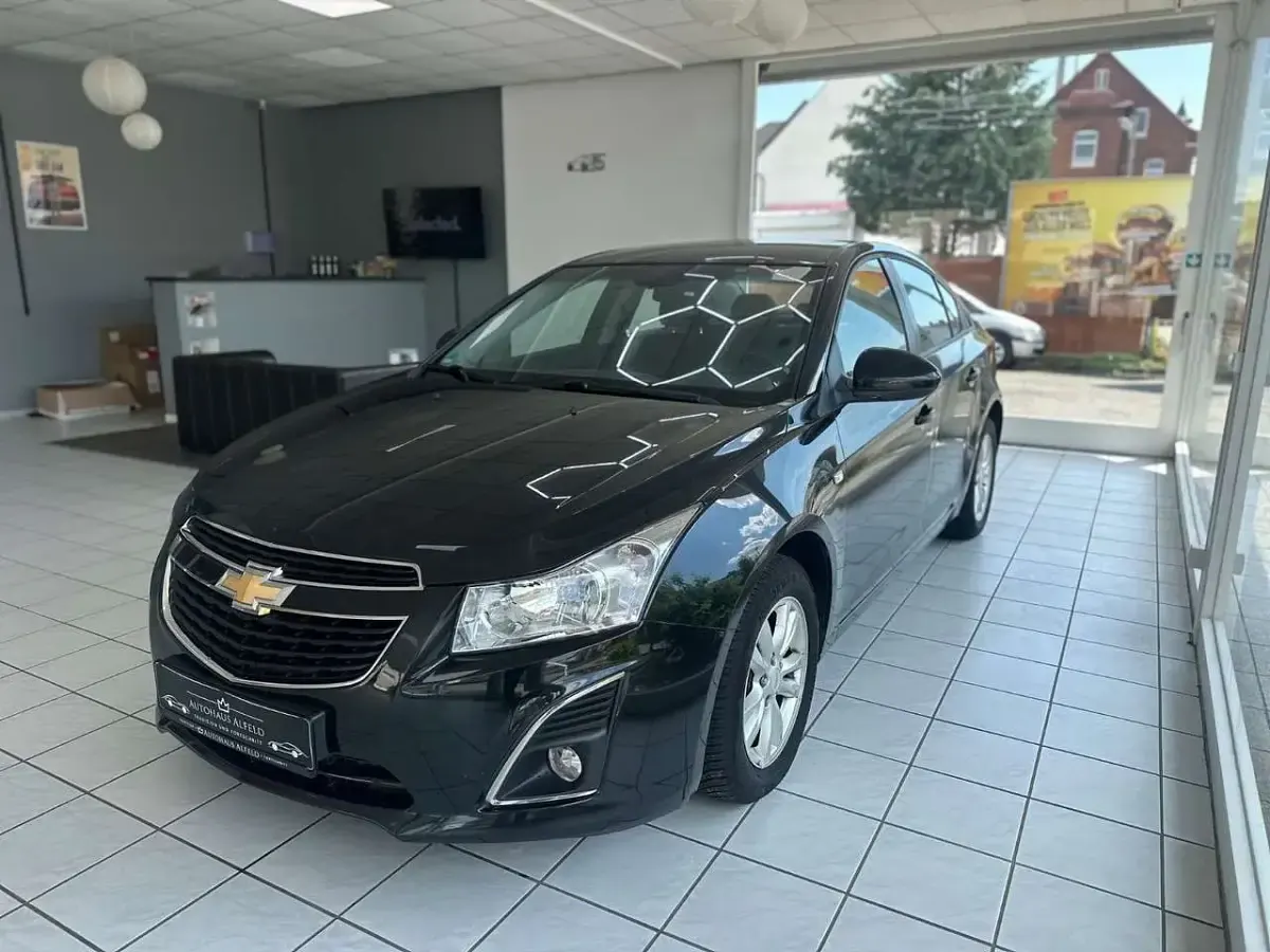 Gebraucht Chevrolet Cruze 113 PS (83 kW) 2013 Schwarz Limousine