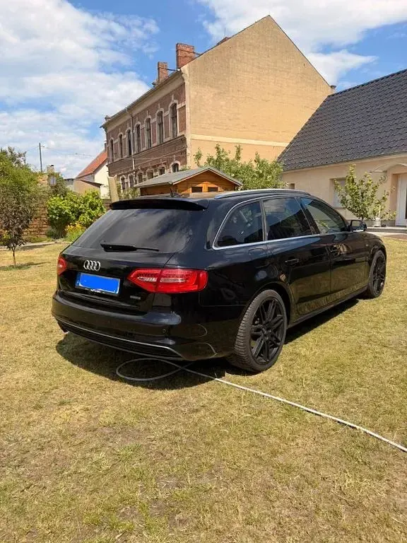 Gebraucht Audi A4 S-Line 150 PS (110 kW) 2015 Schwarz Kombi