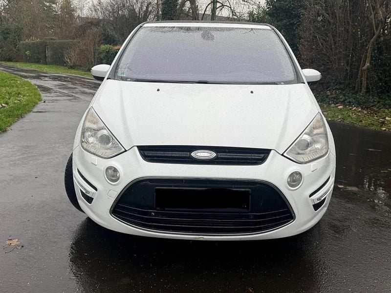 Gebraucht Ford S-MAX Titanium 175 PS (128 kW) 2010 Weiß Van / Kleinbus