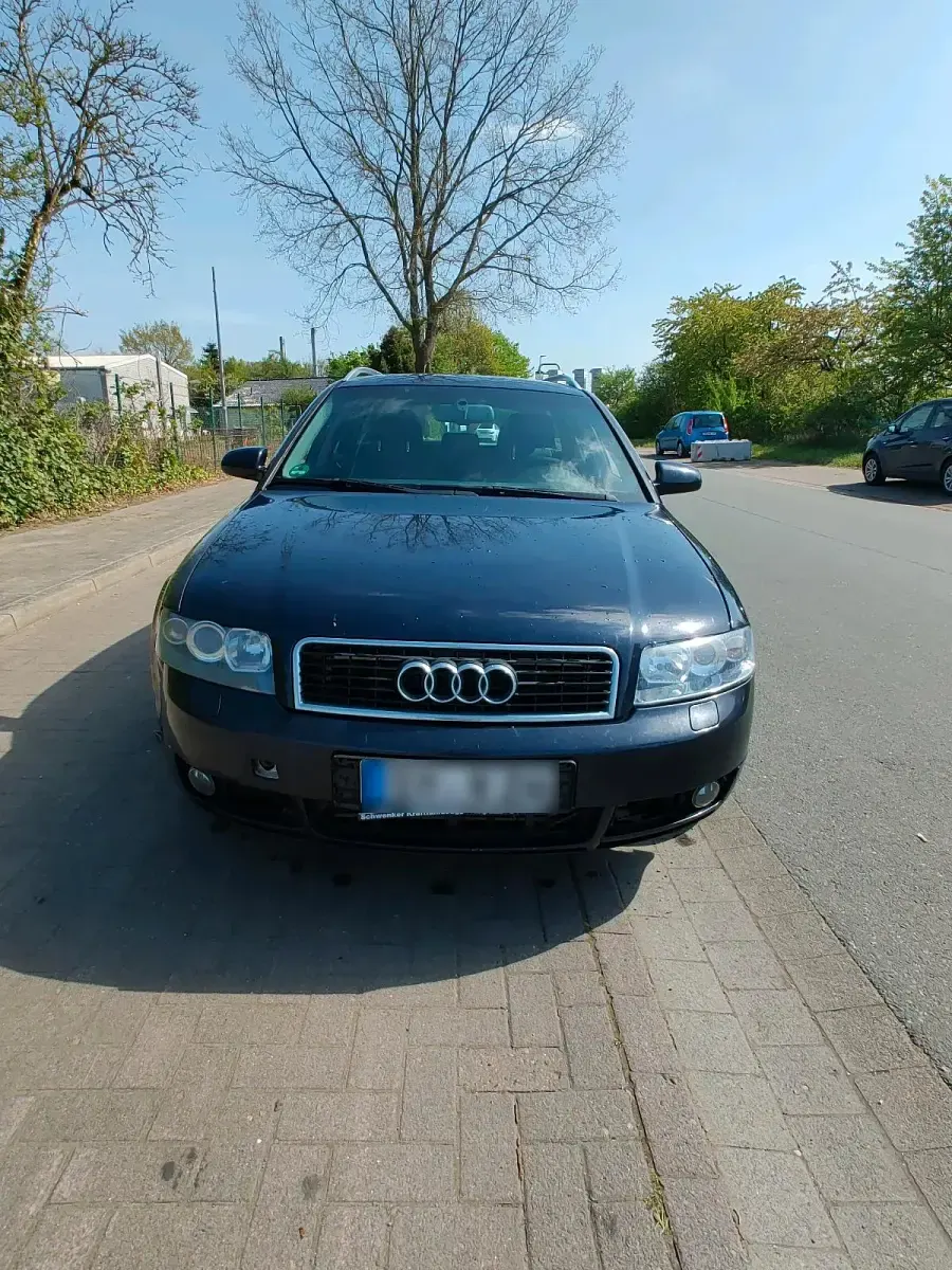 Second-hand Audi A4 131 CP (96 kW) 2004 Albastru Break