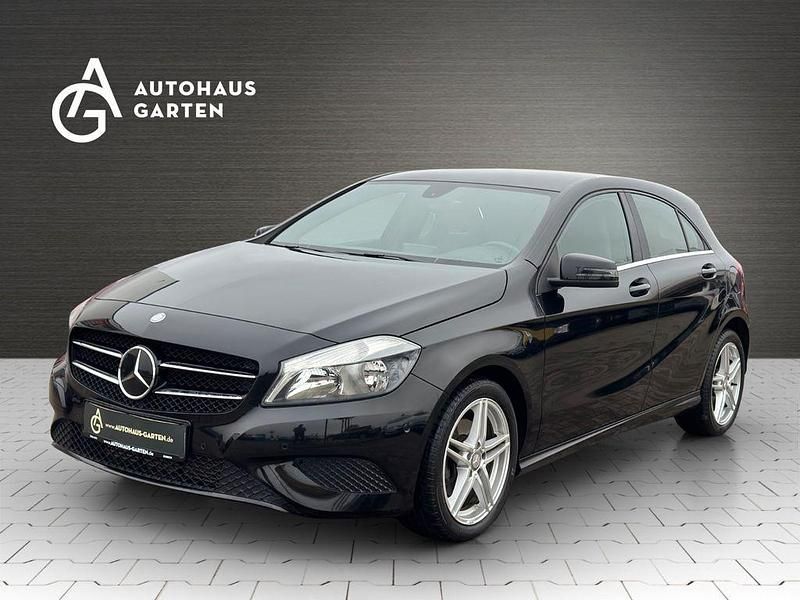 Schwarz Gebraucht 2013 Mercedes A180 Limousine | 11.950 € (Fairer Preis) - Bild 1/4