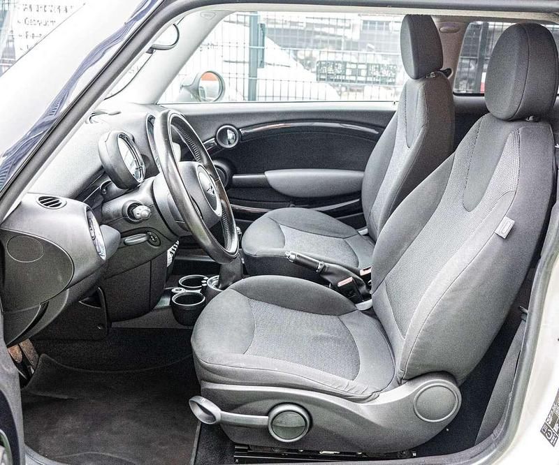 Gebraucht Mini Cooper D 109 PS (80 kW) 2007 Beige Kleinwagen