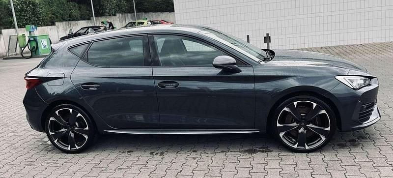 Gebraucht Cupra Leon VZ 245 PS (180 kW) 2023 Grau Limousine