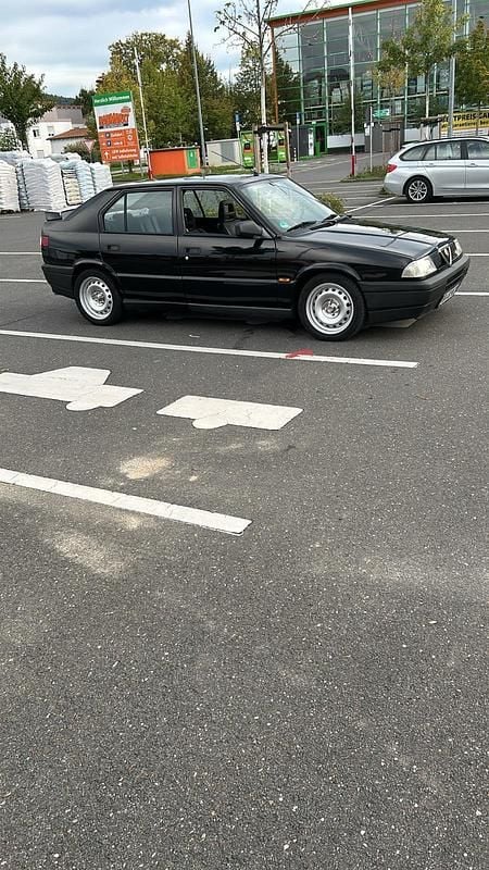 Gebraucht Alfa Romeo 33 105 PS (77 kW) 1993 Schwarz Limousine
