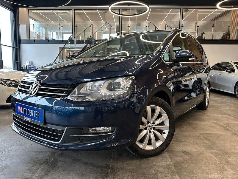 Blau Gebraucht 2014 VW Sharan Highline Van / Kleinbus | 11.990 € (Guter Preis) - Bild 1/4