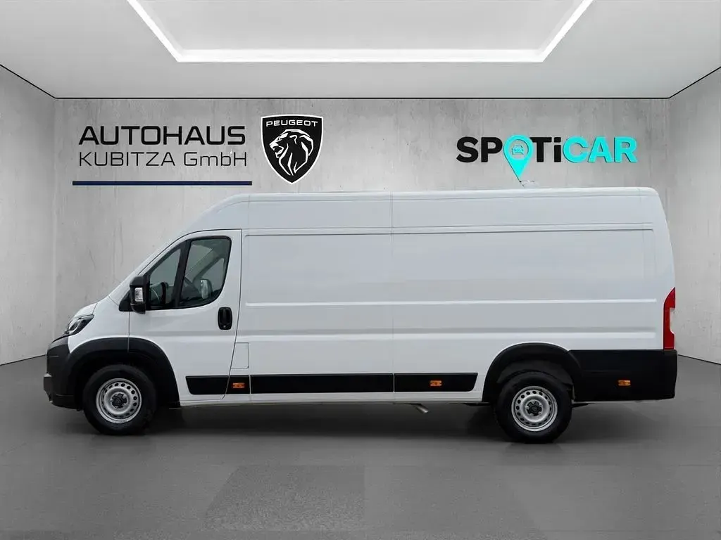 Gebraucht Peugeot Boxer 140 PS (102 kW) 2025 Weiß Van