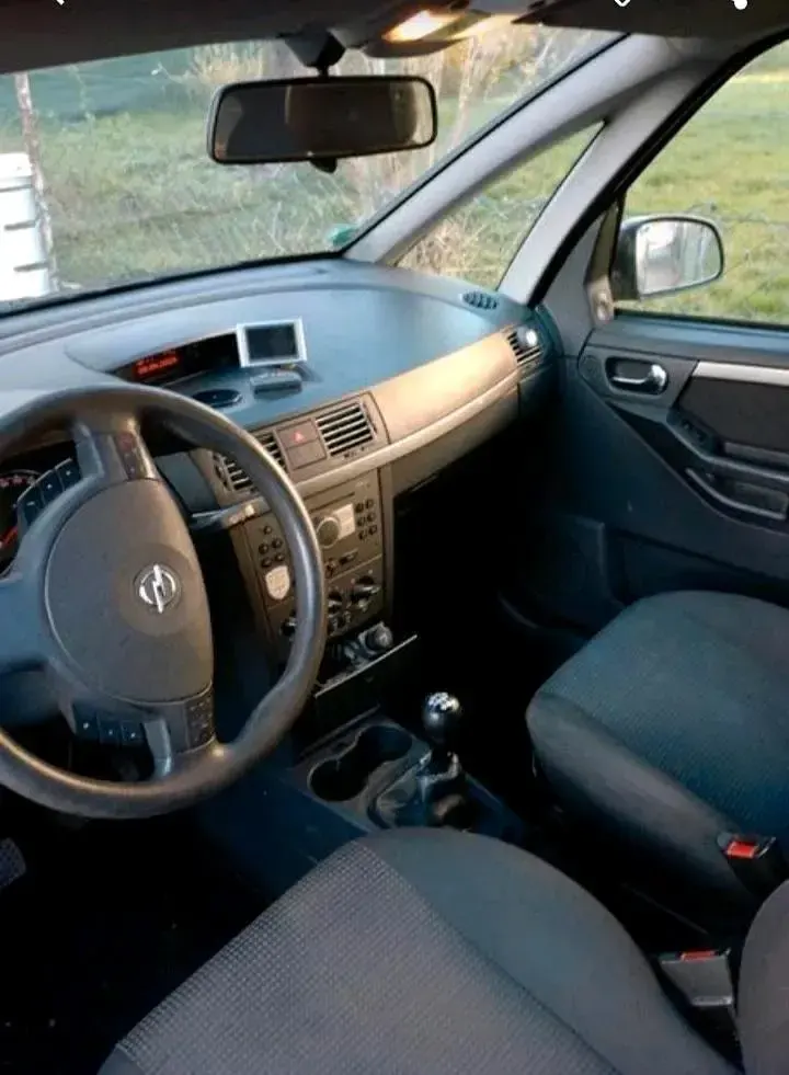 Second-hand Opel Meriva 90 CP (66 kW) 2007 Negru Monovolum