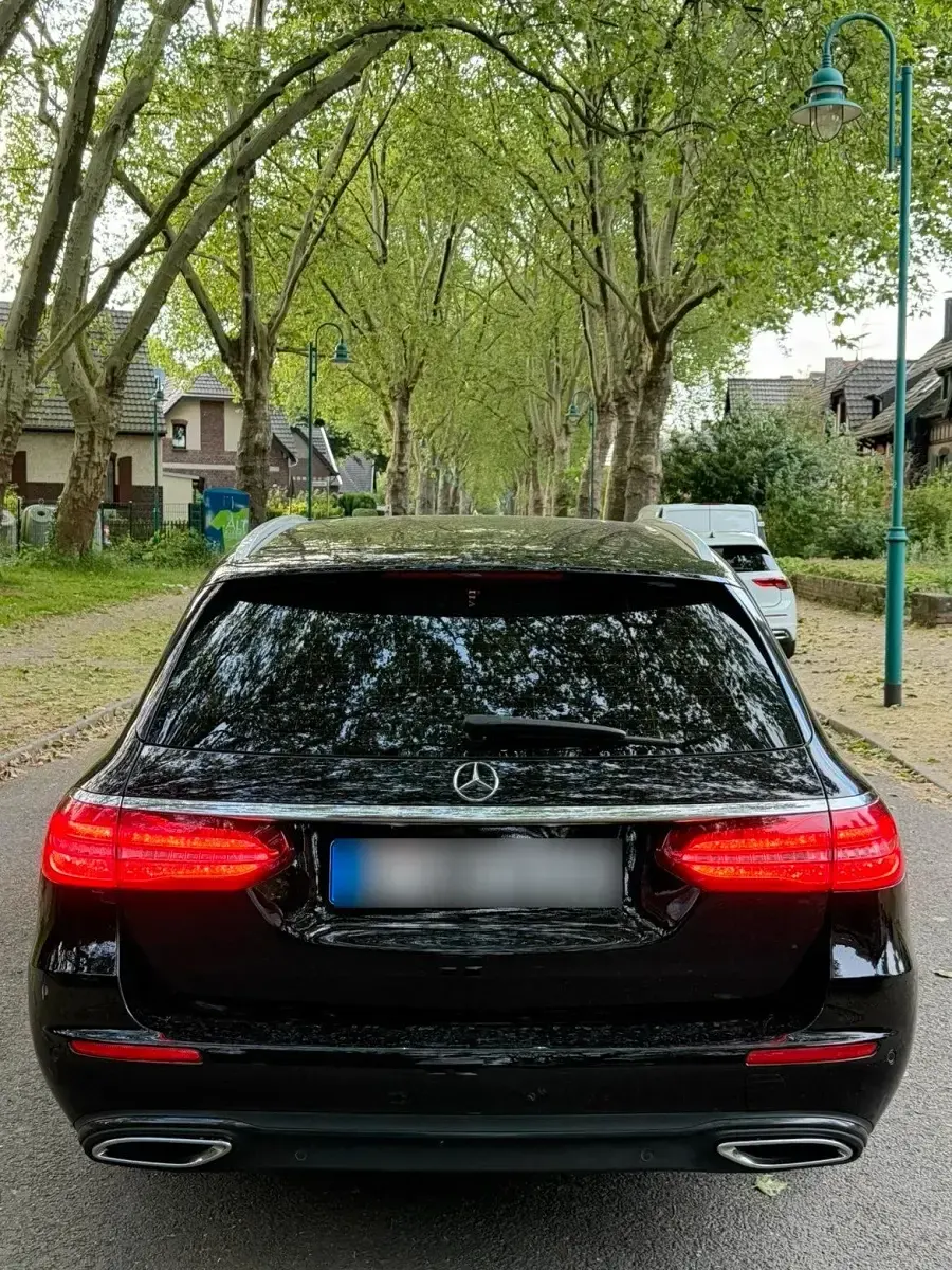Gebraucht Mercedes E200 150 PS (110 kW) 2019 Schwarz Kombi