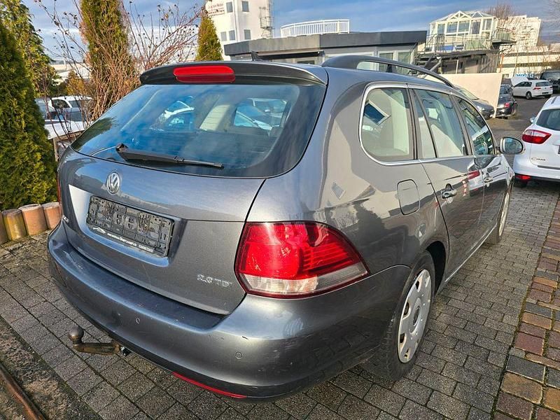 Gebraucht VW Golf VI Comfortline 140 PS (102 kW) 2010 Grau Kleinwagen