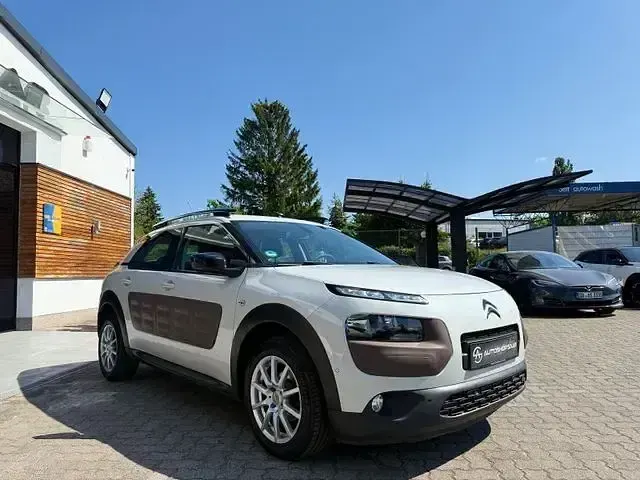 Gebraucht Citroën C4 Cactus Feel 81 PS (59 kW) 2015 Weiss Kleinwagen