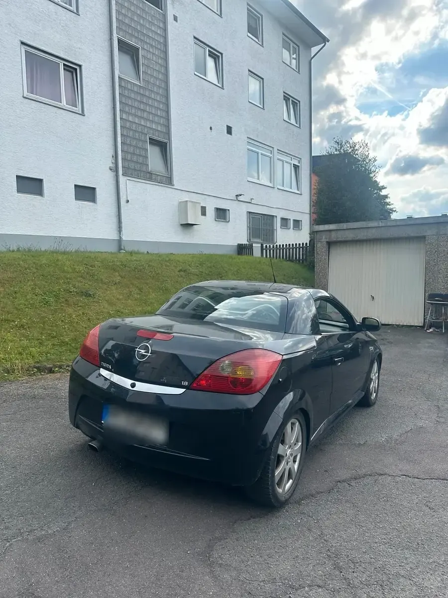 Gebraucht Opel Tigra Sport 125 PS (91 kW) 2006 Schwarz Cabrio