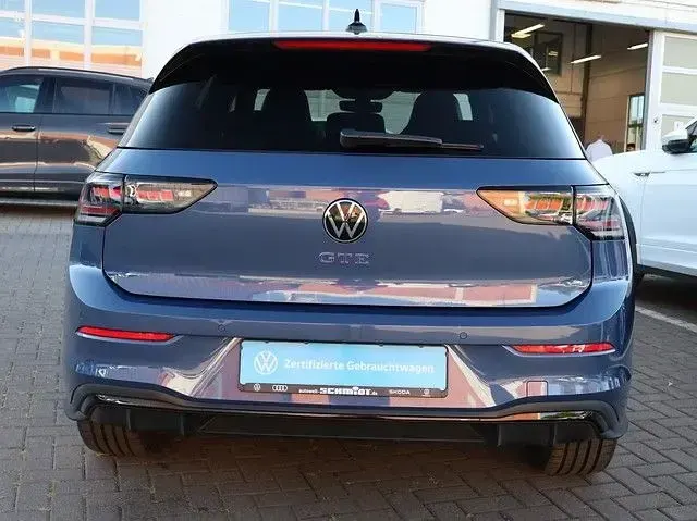 Gebraucht VW Golf VIII GTE 177 PS (130 kW) 2025 Anemonenblau metallic Limousine