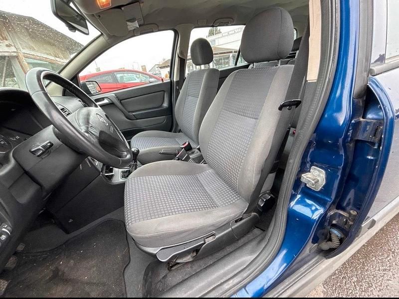 Gebraucht Opel Astra Njoy 103 PS (75 kW) 2004 Blau Kombi