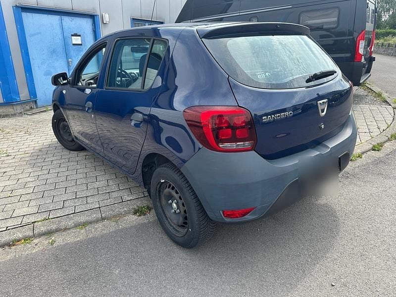 Blau Gebraucht 2018 Dacia Sandero Kleinwagen | 4.950 € (Superpreis) - Bild 1/4