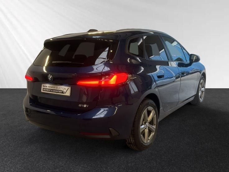 Gebraucht BMW 216 122 PS (89 kW) 2024 Phytonicblau metallic