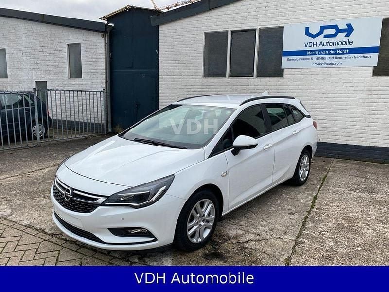 Gebraucht Opel Astra Edition 110 PS (80 kW) 2017 Weiß Kombi