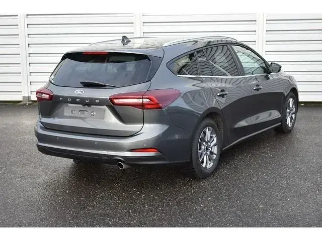 Usado Ford Focus Titanium 116 CV (85 kW) 2025 Magnetic (metallic) Familiar