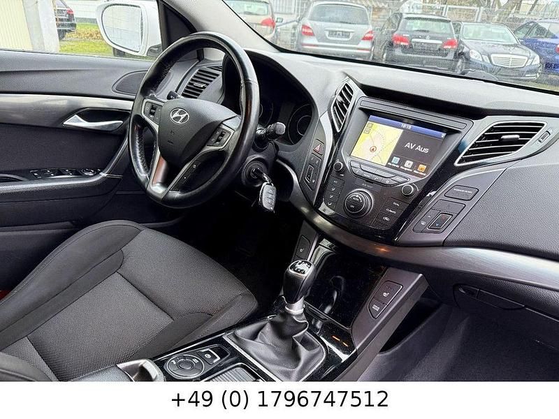 Gebraucht Hyundai i40 135 PS (99 kW) 2017 Weiß Kombi