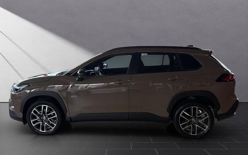 Neu Toyota Corolla Cross Team 180 PS (132 kW) 2026 Beige SUV