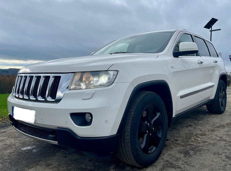 Weiß Gebraucht 2012 Jeep Grand Cherokee SUV | 9.800 € (Superpreis) - Bild 1/4