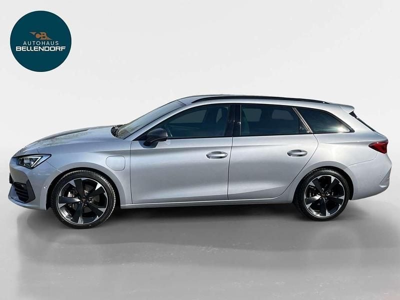 Second-hand Cupra Leon 204 CP (150 kW) 2023 Argintiu Break