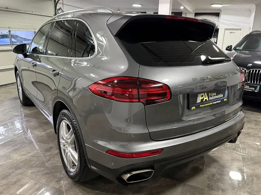 Gebraucht Porsche Cayenne 262 PS (192 kW) 2015 Grau SUV