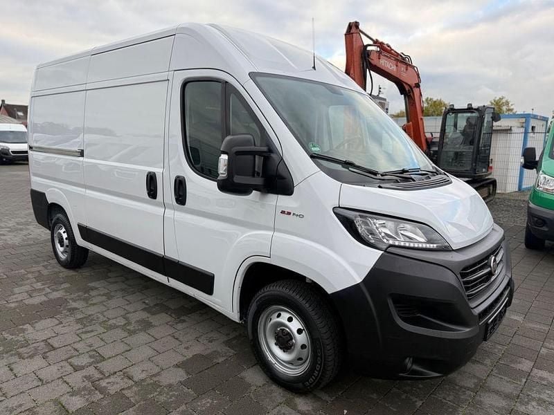 Weiß Gebraucht 2020 Fiat Ducato Van | 18.900 € (Guter Preis) - Bild 1/4