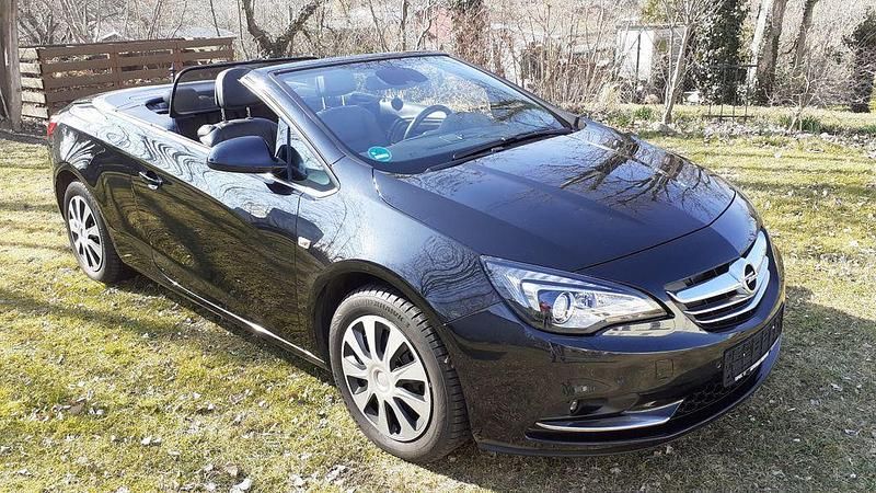 Gebraucht Opel Cascada Innovation 170 PS (125 kW) 2014 Schwarz Cabrio