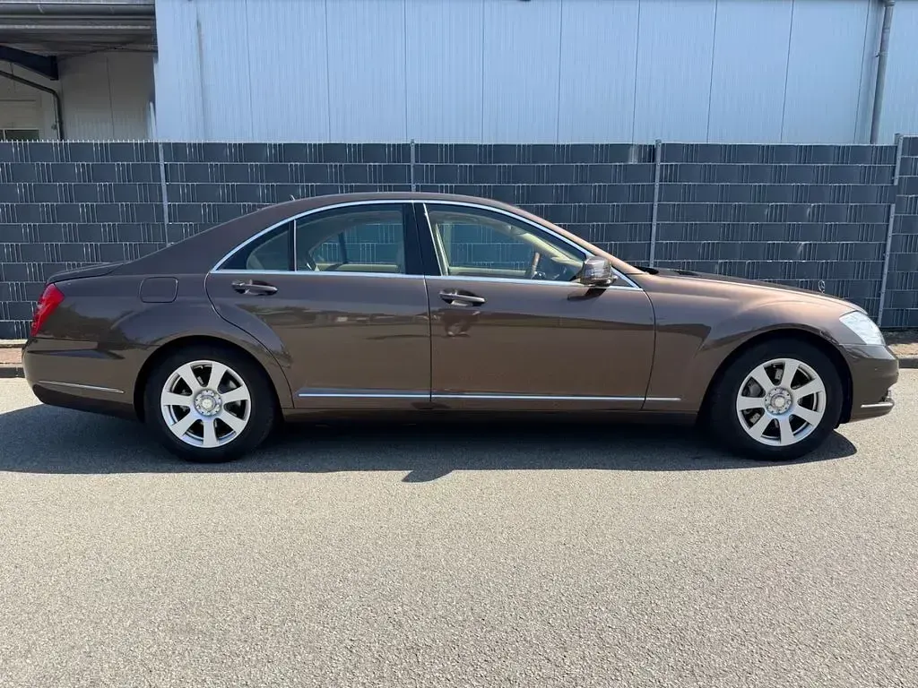 Gebraucht Mercedes S350 258 PS (189 kW) 2013 Braun Limousine