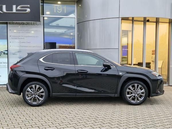 Gebraucht Lexus UX 300h Sport Design Packet 199 PS (146 kW) 2024 Schwarz (graphitschwarz) SUV