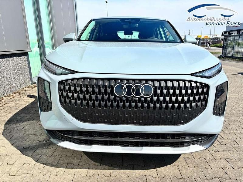 Neu Audi Q3 Basis 204 PS (150 kW) 2025 Wählbar SUV