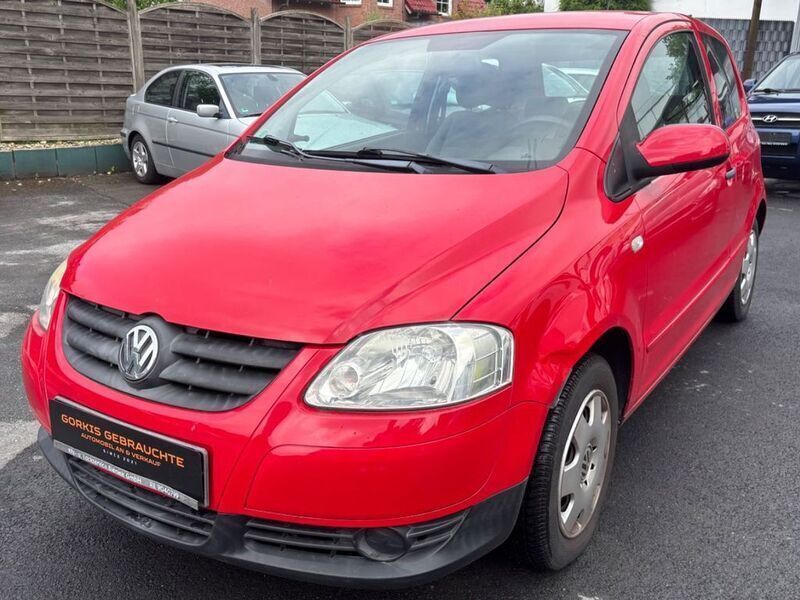 Rot Gebraucht 2010 VW Fox Basis Kleinwagen | 1.350 € (Superpreis) - Bild 1/4