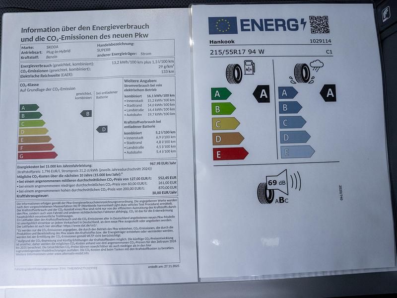 Neu Skoda Superb Selection 204 PS (150 kW) 2025 Schwarz Kombi