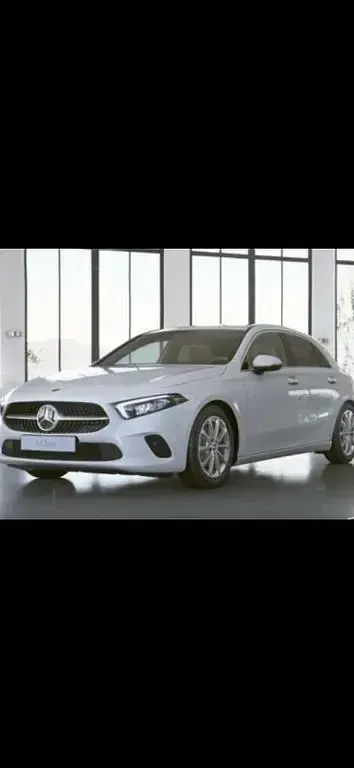 Gebraucht Mercedes A160 109 PS (80 kW) 2018 Weiß Kleinwagen