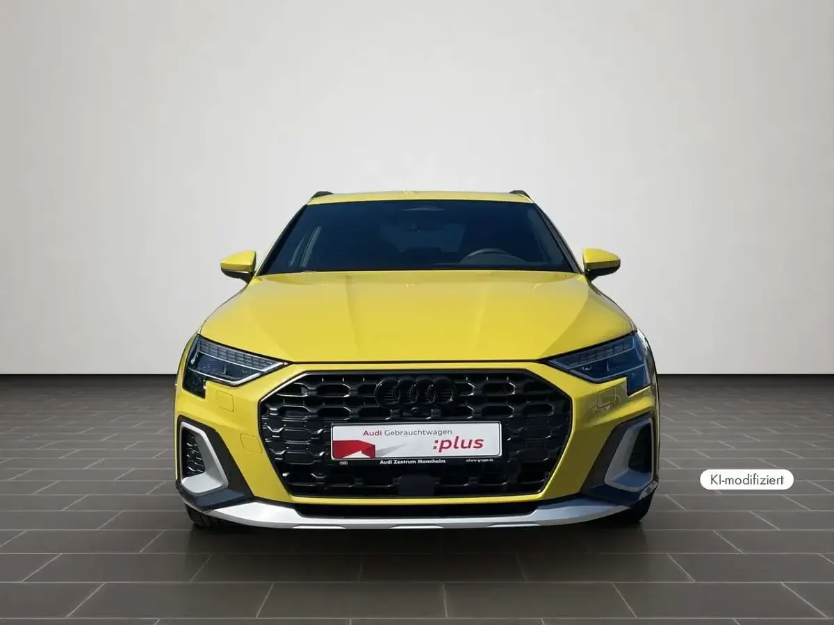Gebraucht Audi A3 S-Line 204 PS (150 kW) 2025 Pythongelb metallic Kombi