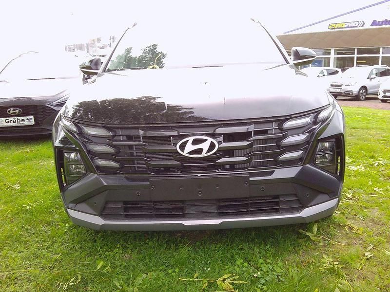 Neu Hyundai Tucson Select 160 PS (117 kW) 2025 Schwarz SUV