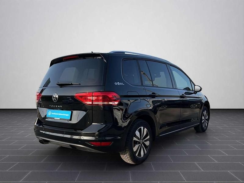 Gebraucht VW Touran Goal 150 PS (110 kW) 2025 Grenadillschwarz metallic (metallic) Van / Kleinbus