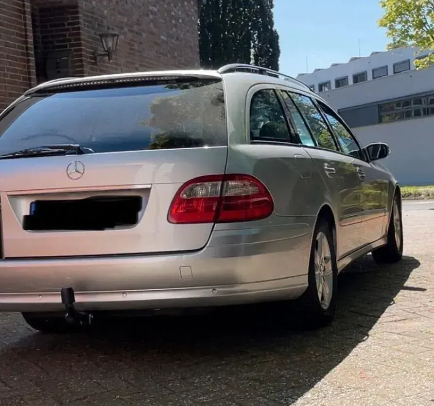 Gebraucht Mercedes 220 Avantgarde 150 PS (110 kW) 2004 Silber Kombi