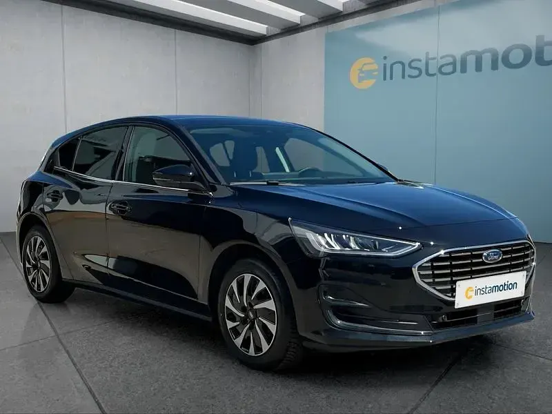 Neu Ford Focus Titanium 155 PS (114 kW) 2026 Schwarz Limousine