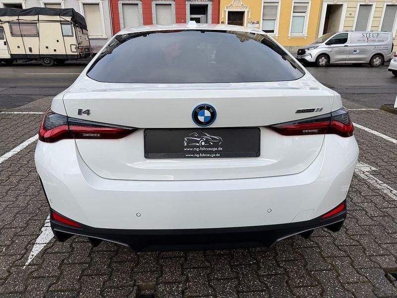 Gebraucht BMW i4 Shadowline 210 kW (286 PS) 2023 Weiß Limousine